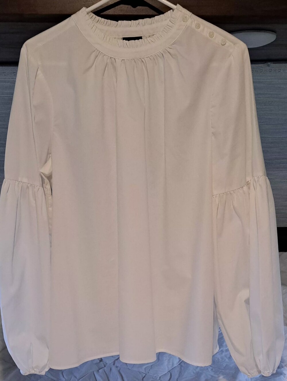 XL Crisp White Worthington Bohemian Romanic Ruffle Top